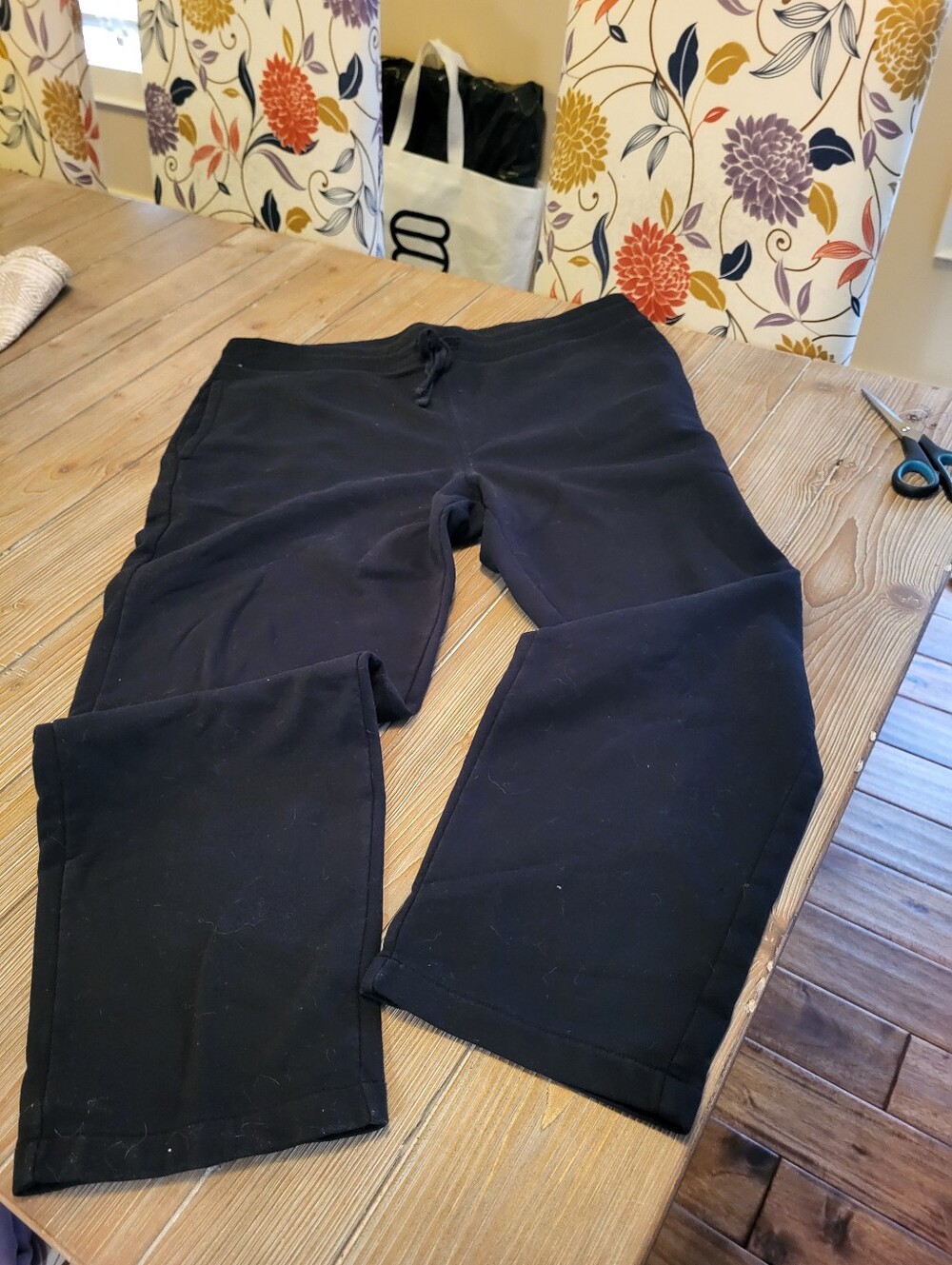 GAP Men's Black Drawstring Sweatpants